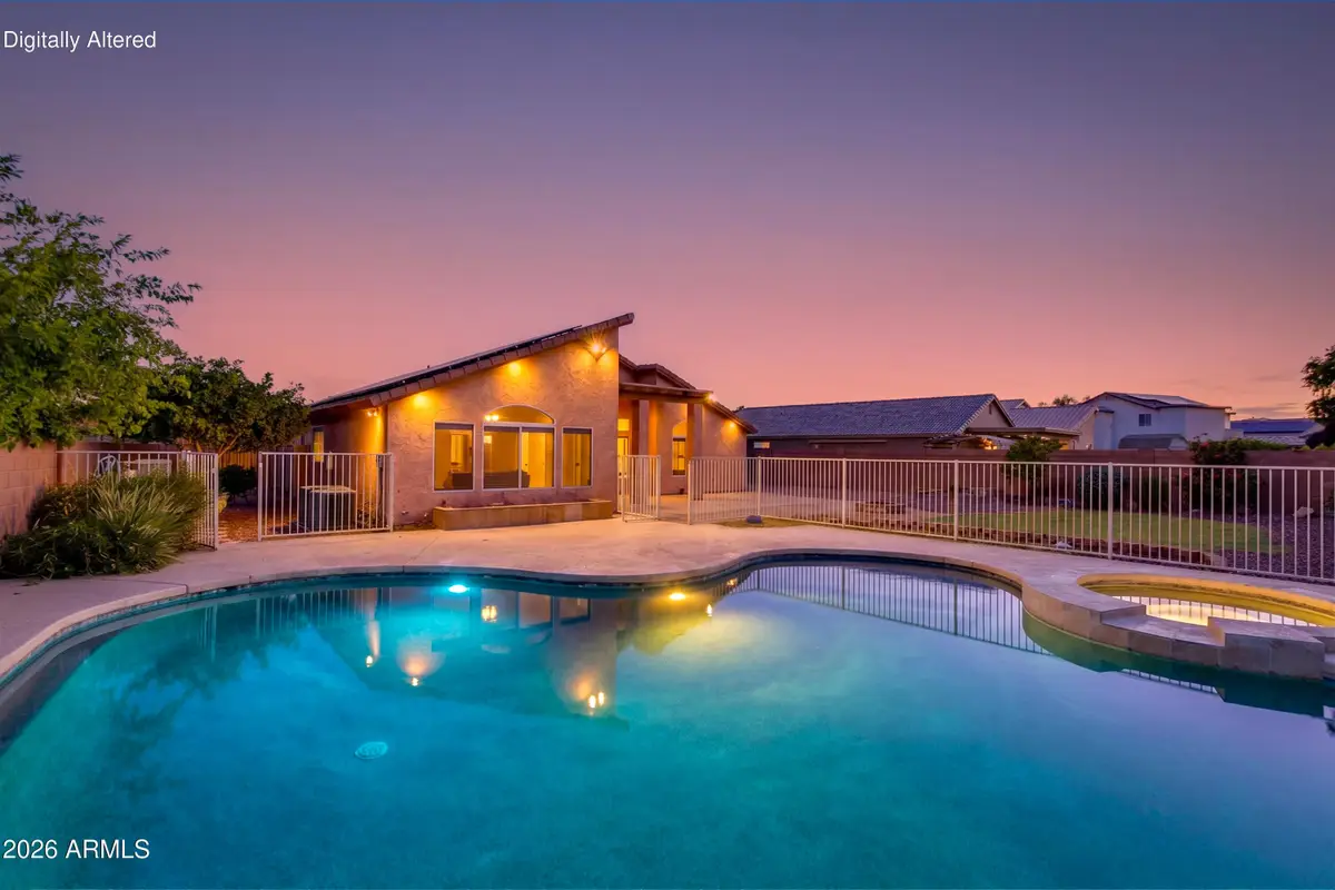 4209 W Wahalla Lane, Glendale, AZ 85308 - #1