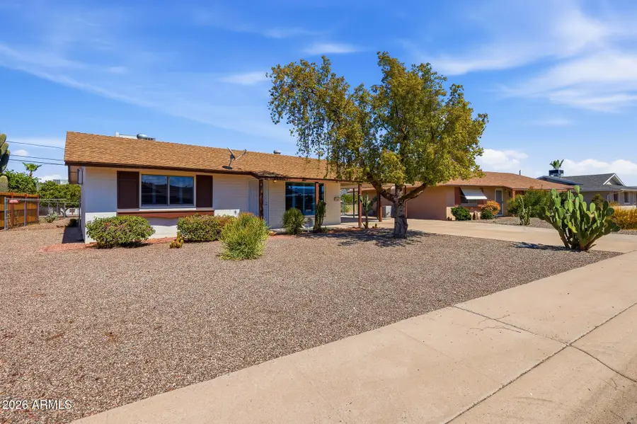 11042 W Canterbury Drive, Sun City, AZ 85351 - #2