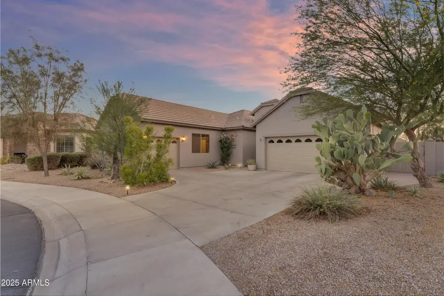 18199 W Buckhorn Drive, Goodyear, AZ 85338 - #2