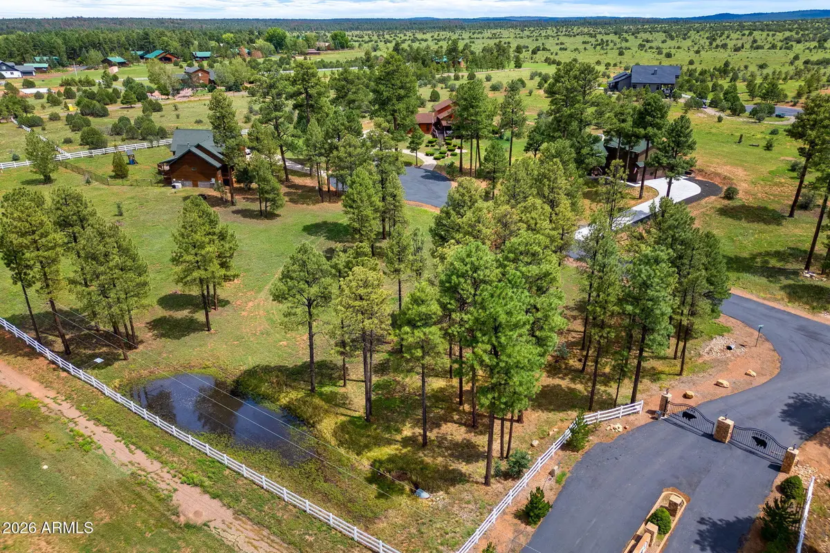 2254 Brown Bear Circle #1, Overgaard, AZ 85933 - #1