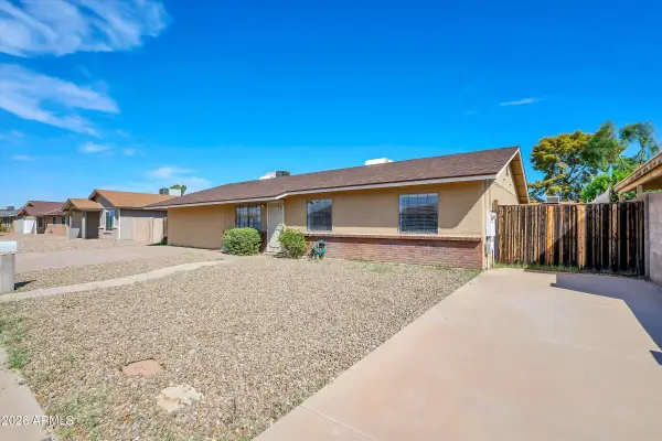 1056 W Hackamore Street, Mesa, AZ 85201