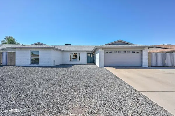 5825 W Crocus Drive, Glendale, AZ 85306