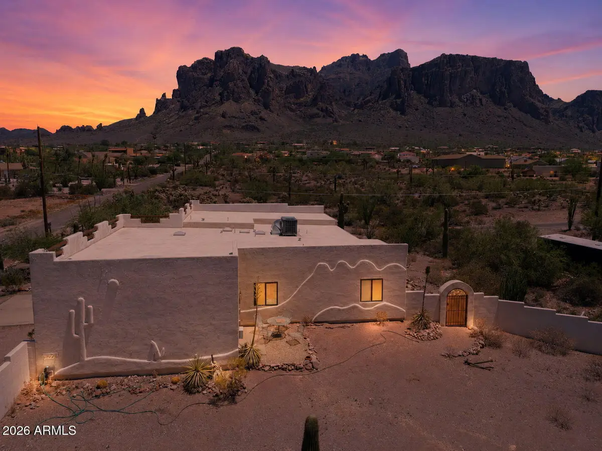 5370 E Bell Street, Apache Junction, AZ 85119 - #1