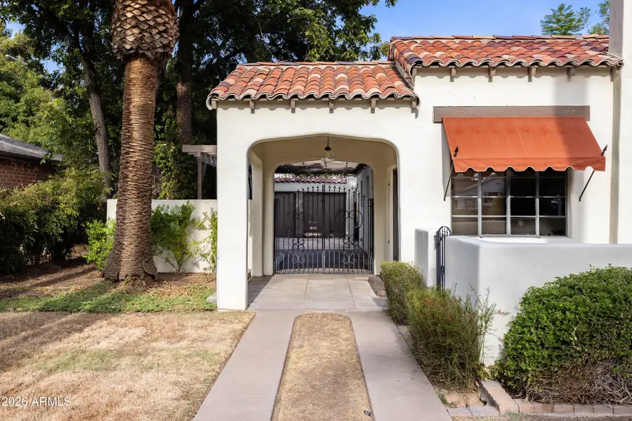 2207 N 11th Avenue, Phoenix, AZ 85007 - #2