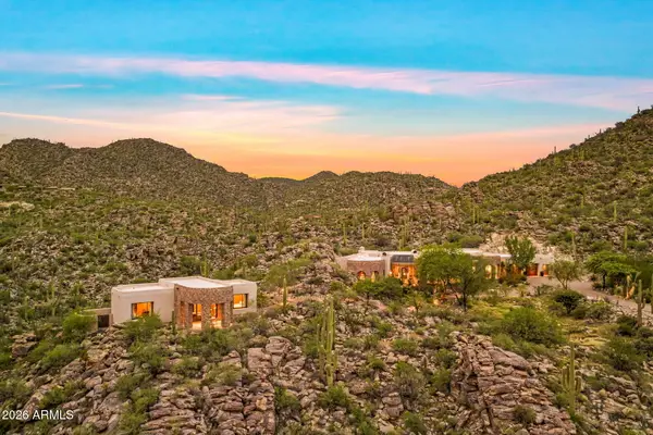 13971 N Jims Deadend Place, Marana, AZ 85658