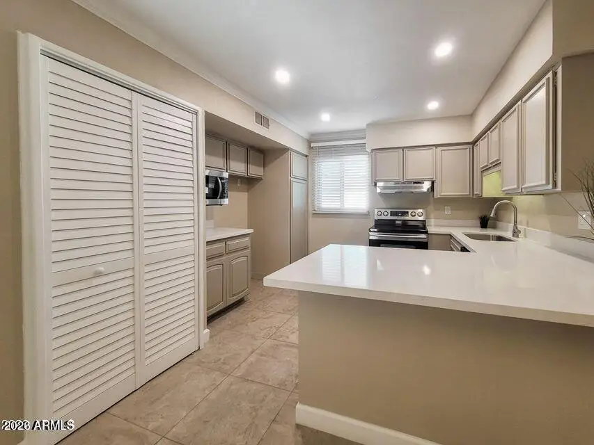810 E Colter Street #34, Phoenix, AZ 85014 - #2