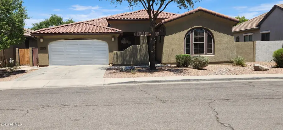 1046 E Phelps Street, Gilbert, AZ 85295 - #2