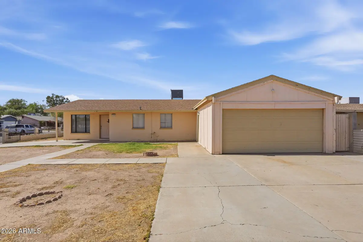 7301 W Heatherbrae Drive, Phoenix, AZ 85033 - #1