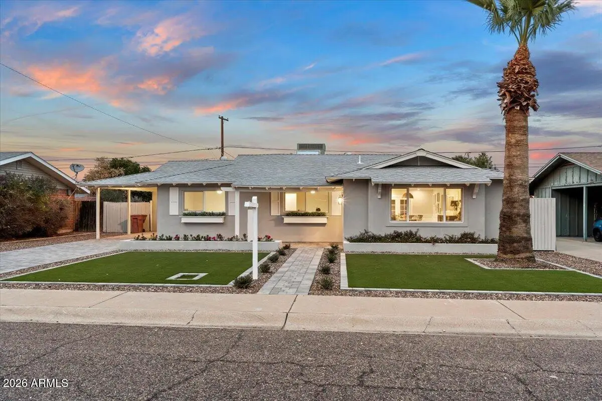8638 E Highland Avenue, Scottsdale, AZ 85251 - #1