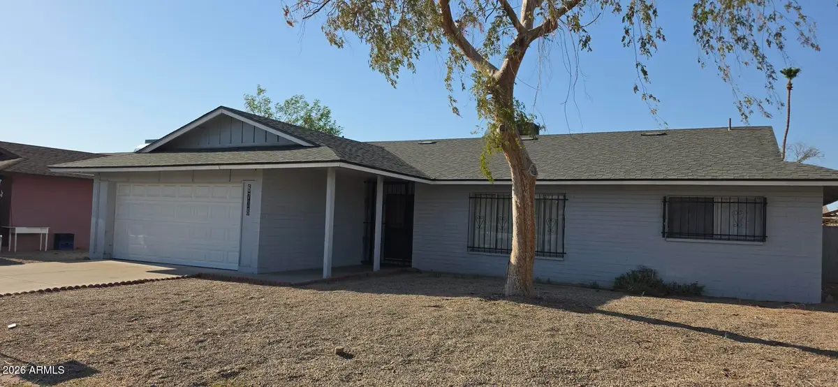 6738 W Denton Lane, Glendale, AZ 85303 - #1