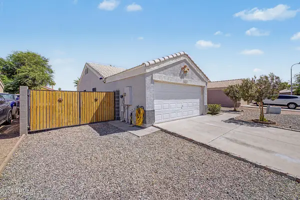 8430 W Cora Lane, Phoenix, AZ 85037