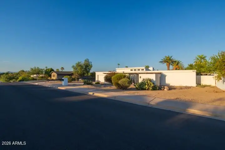 13045 N 8th Avenue, Phoenix, AZ 85029 - #3