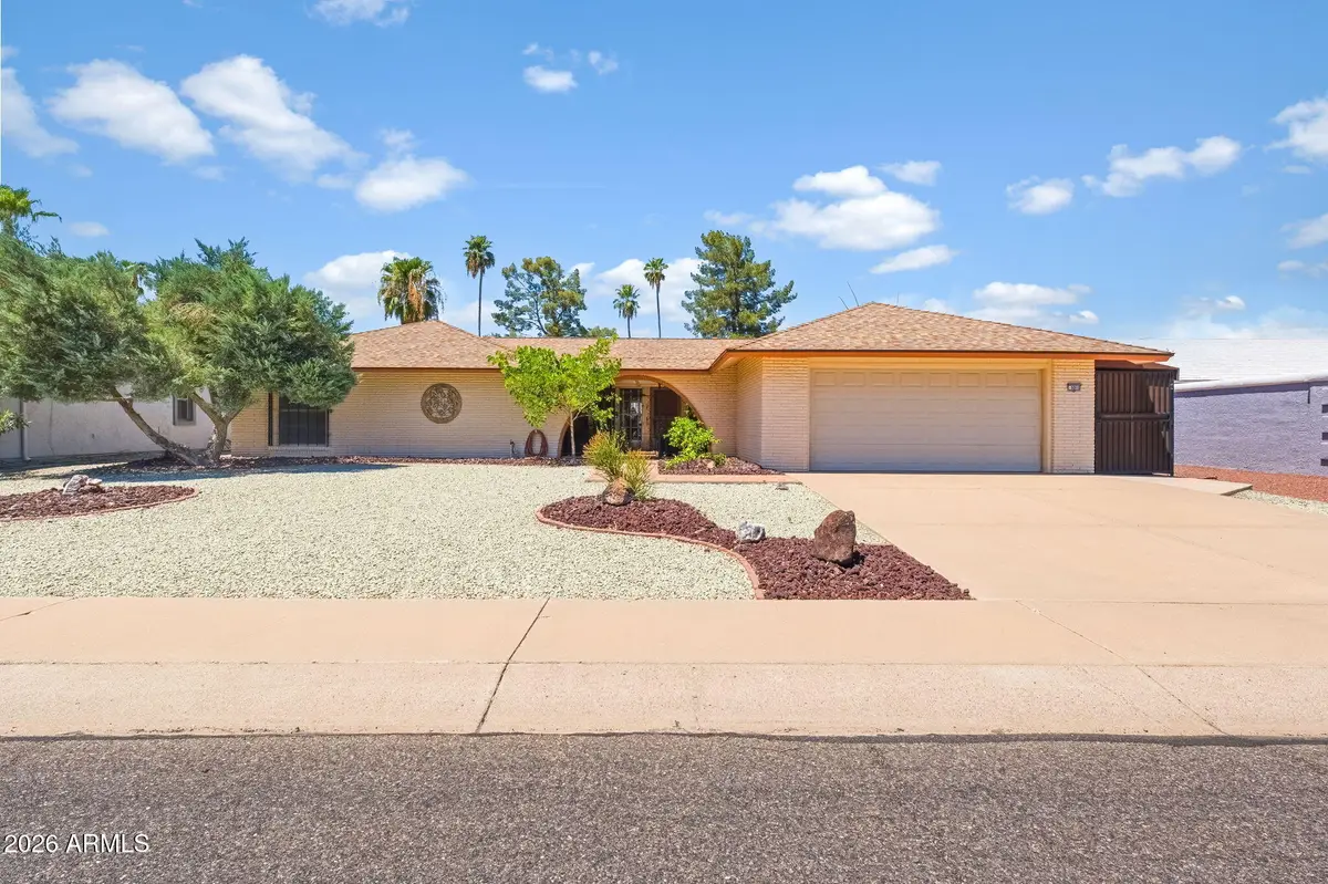 9810 W Lindgren Avenue, Sun City, AZ 85373 - #1
