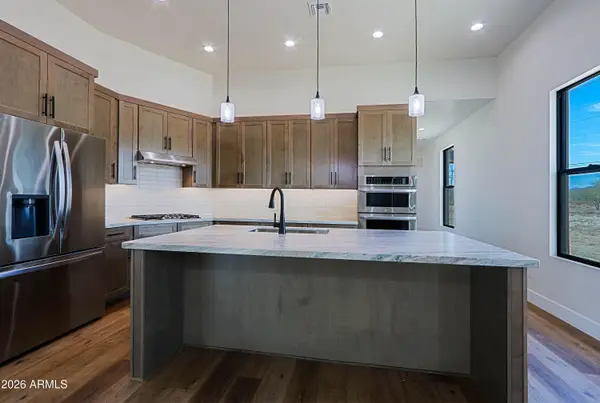 553 W Cavalry Road, New River, AZ 85087