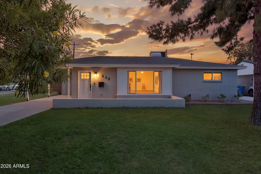 939 E Berridge Lane, Phoenix, AZ 85014 - #2