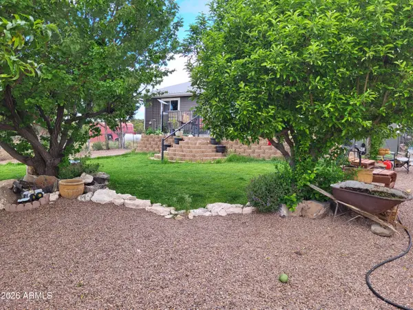12 Navajo Dr Cr5067 --, Concho, AZ 85924