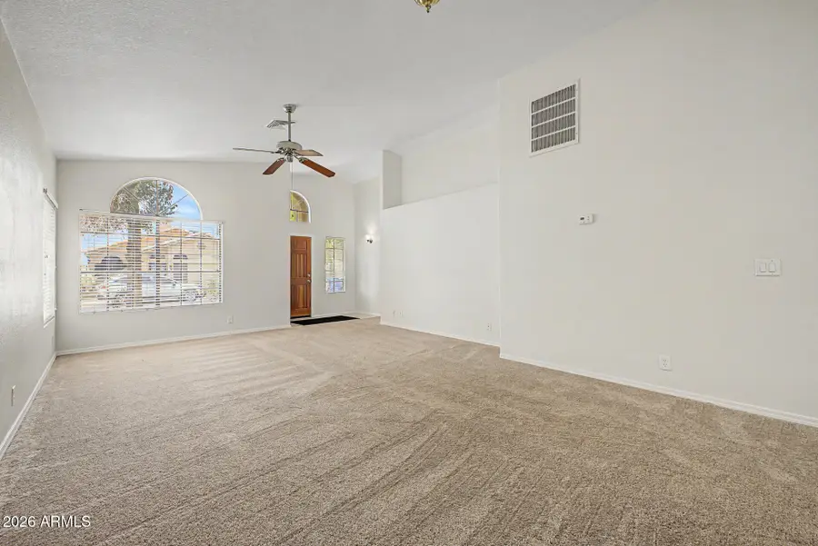879 E Hearne Way, Gilbert, AZ 85234 - #3