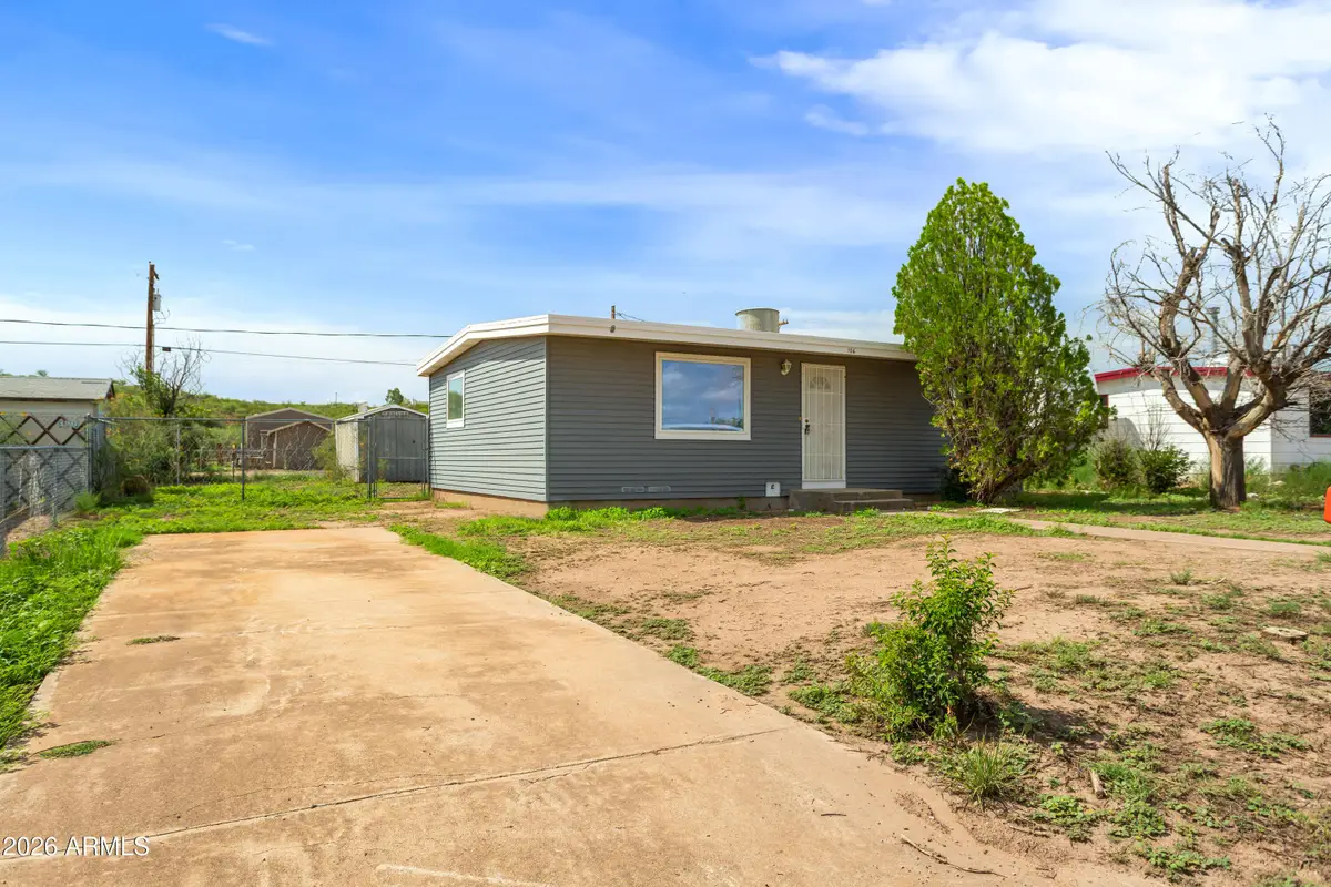 106 E Apache Street, Huachuca City, AZ 85616 - #1
