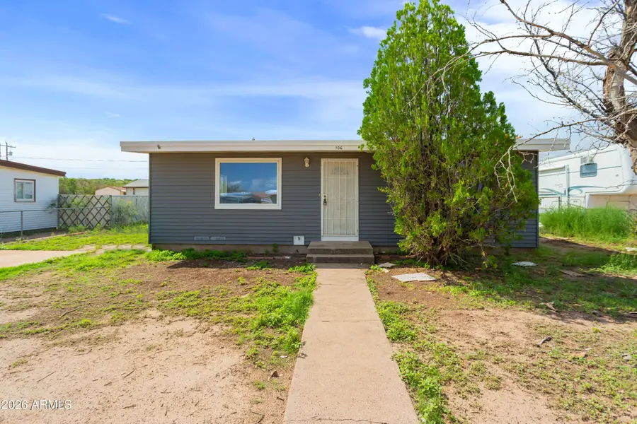 106 E Apache Street, Huachuca City, AZ 85616 - #3