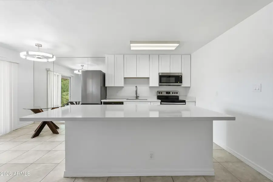 5525 E Thomas Road #Unit G7, Phoenix, AZ 85018 - #2