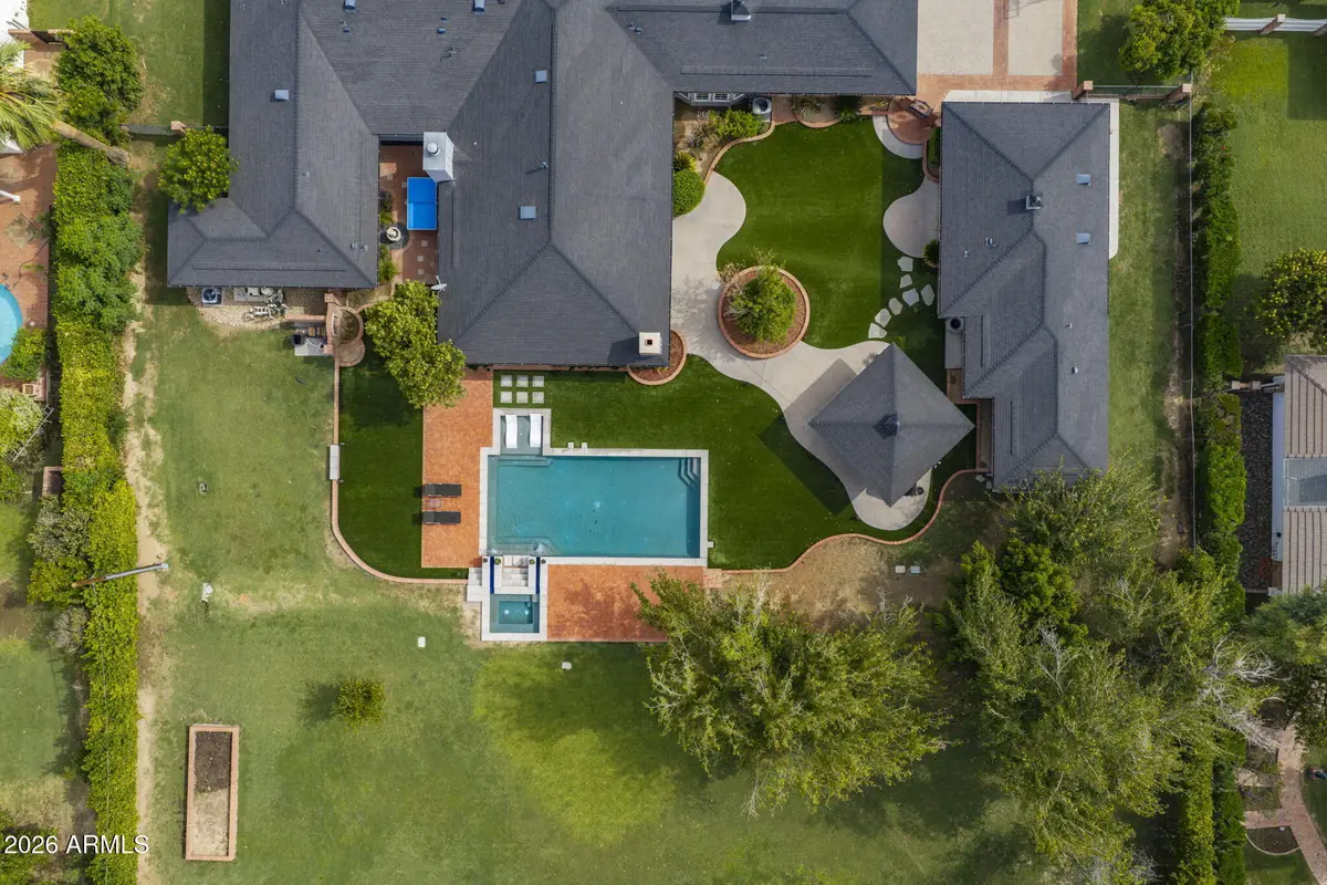 334 E Glenn Drive, Phoenix, AZ 85020 - #1