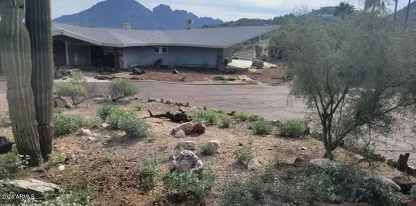 4339 E Spring Lane, Paradise Valley, AZ 85253