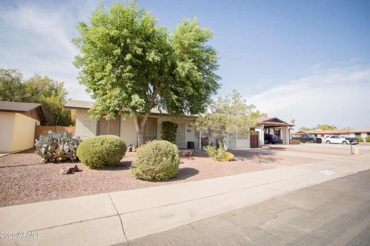 1008 W Muriel Drive, Phoenix, AZ 85023 - #1