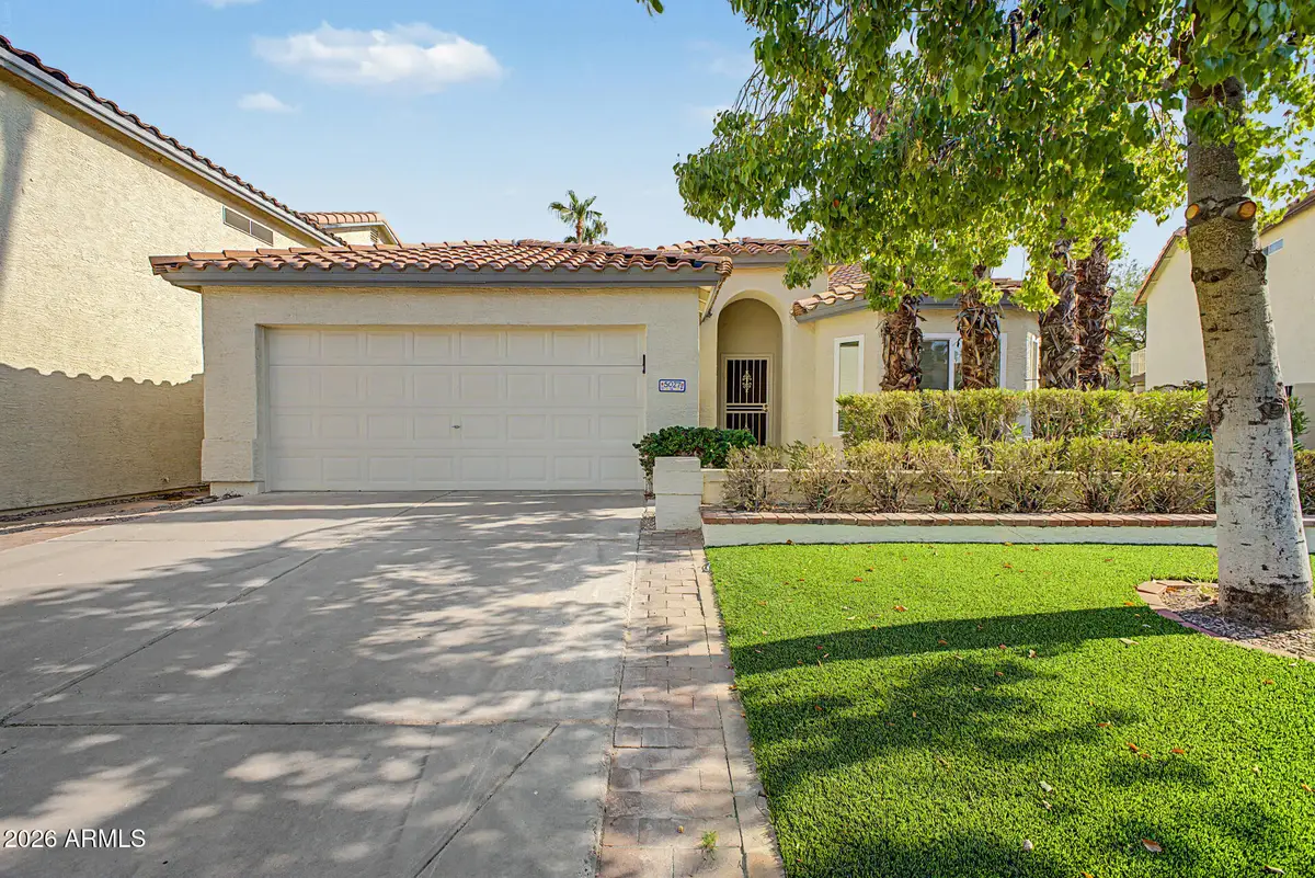 5027 E Vaughn Drive, Phoenix, AZ 85044 - #1