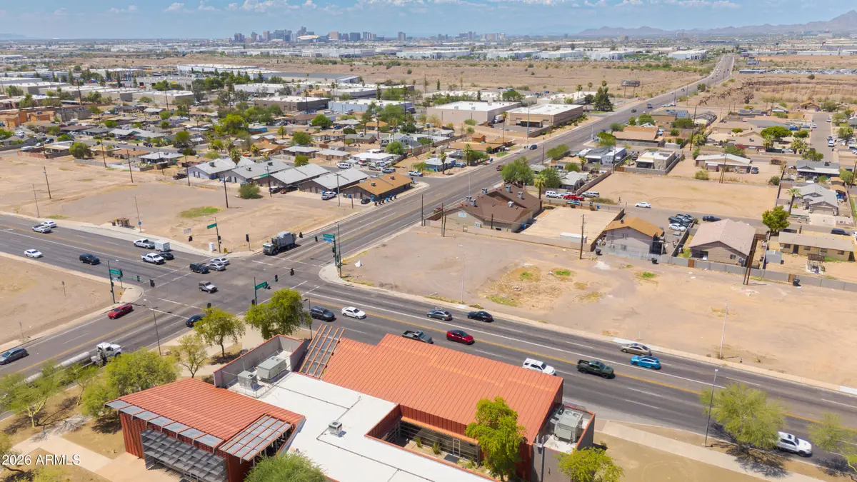 2402 E Broadway Road #1, Phoenix, AZ 85040 - #1