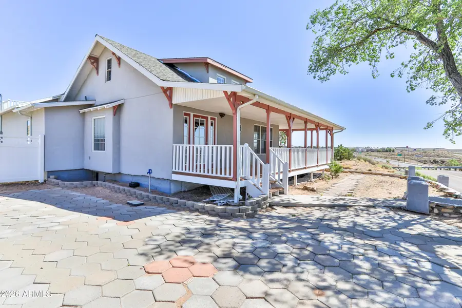 102 Crestview Road, Holbrook, AZ 86025 - #2