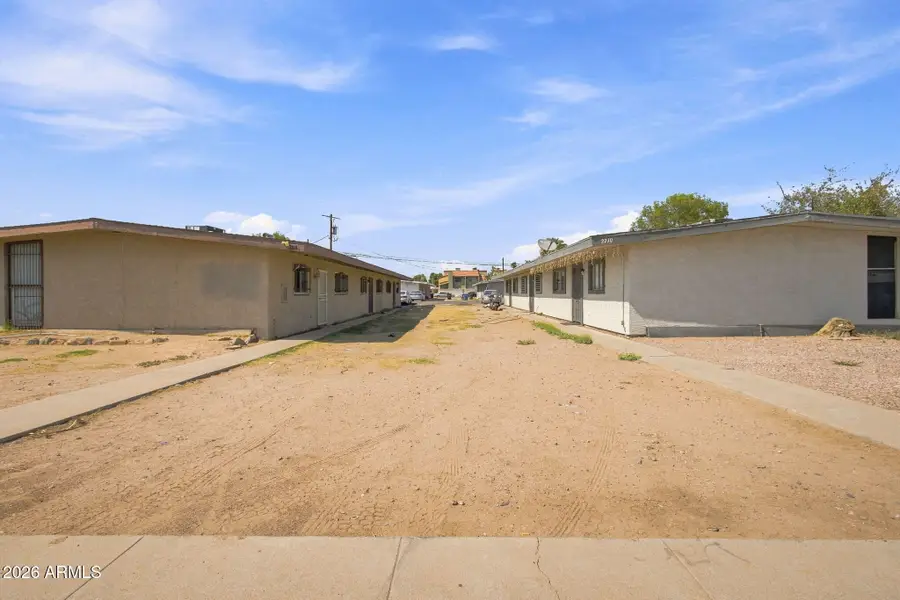2210 W Heatherbrae Drive, Phoenix, AZ 85015 - #2