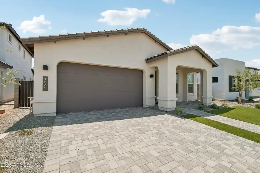 7945 W Loma Lane, Peoria, AZ 85345 - #2