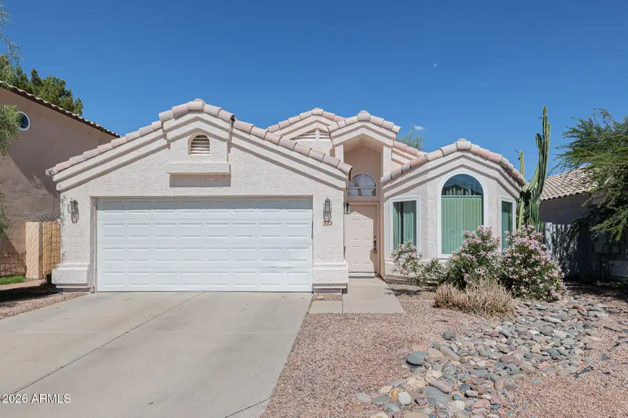 925 S Sailfish Drive, Gilbert, AZ 85233 - #2