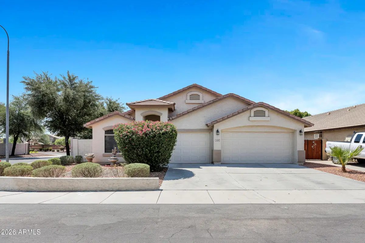 11219 W Vernon Avenue, Avondale, AZ 85392 - #1