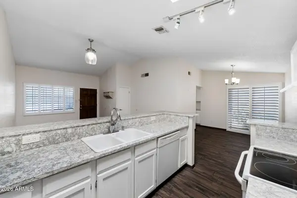 2929 E Broadway Road #100, Mesa, AZ 85204
