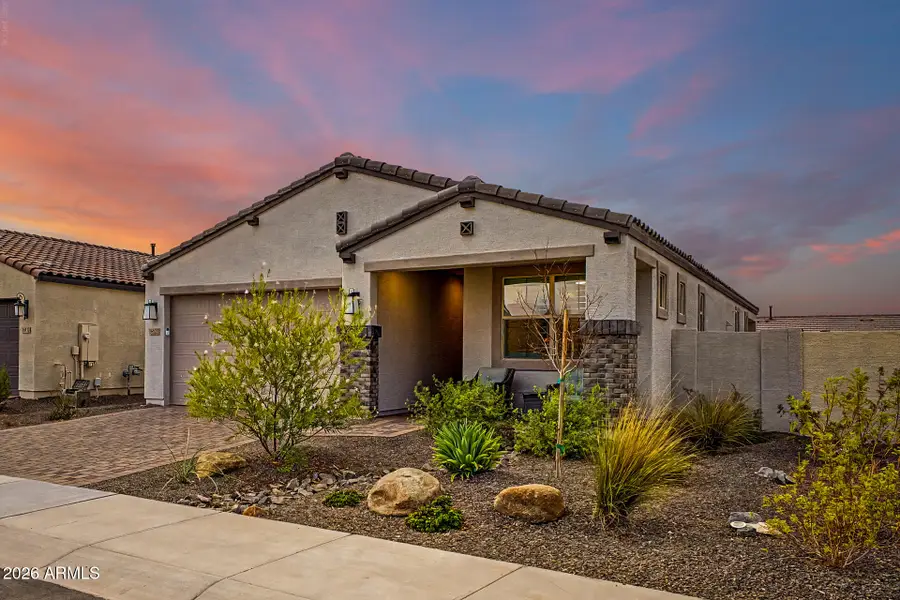 18123 W Hiddenview Drive, Goodyear, AZ 85338 - #2