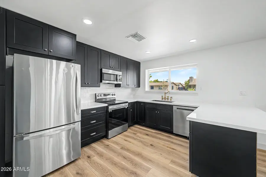 1821 W Villa Rita Drive, Phoenix, AZ 85023 - #2