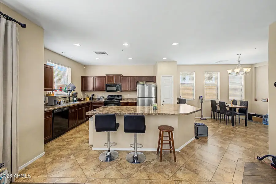 3306 E Meadowview Drive, Gilbert, AZ 85298 - #3