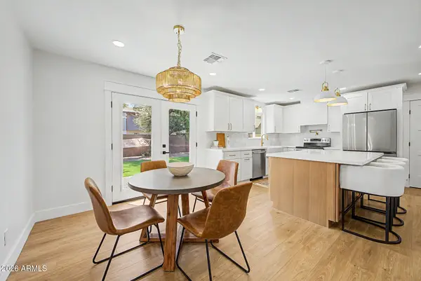 2425 E Inverness Avenue, Mesa, AZ 85204