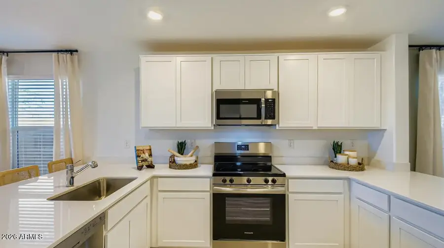2029 W Roselle Avenue, Apache Junction, AZ 85120 - #3