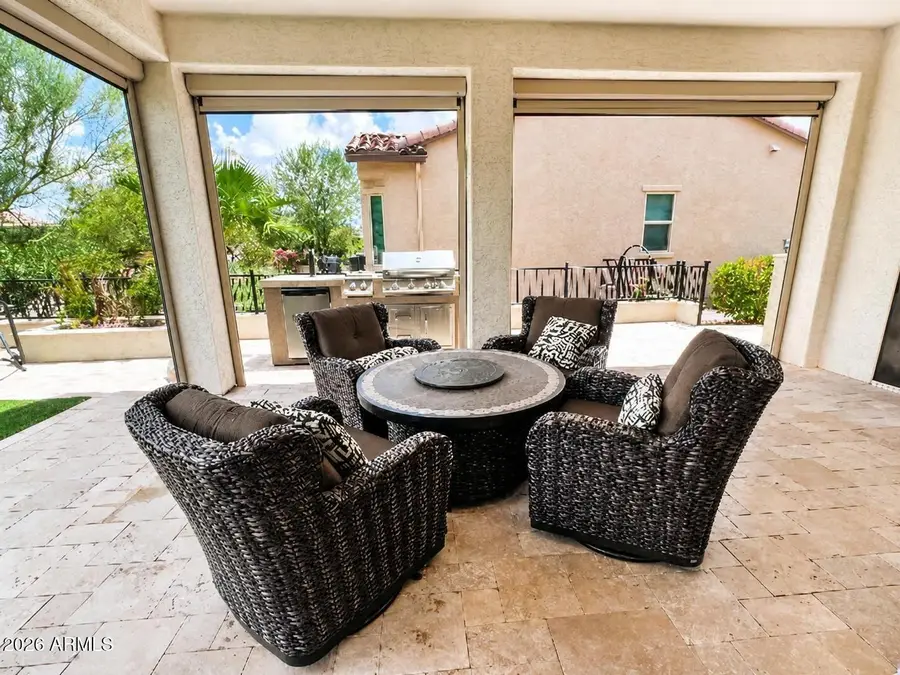 332 N Rainbow Way, Casa Grande, AZ 85194 - #3