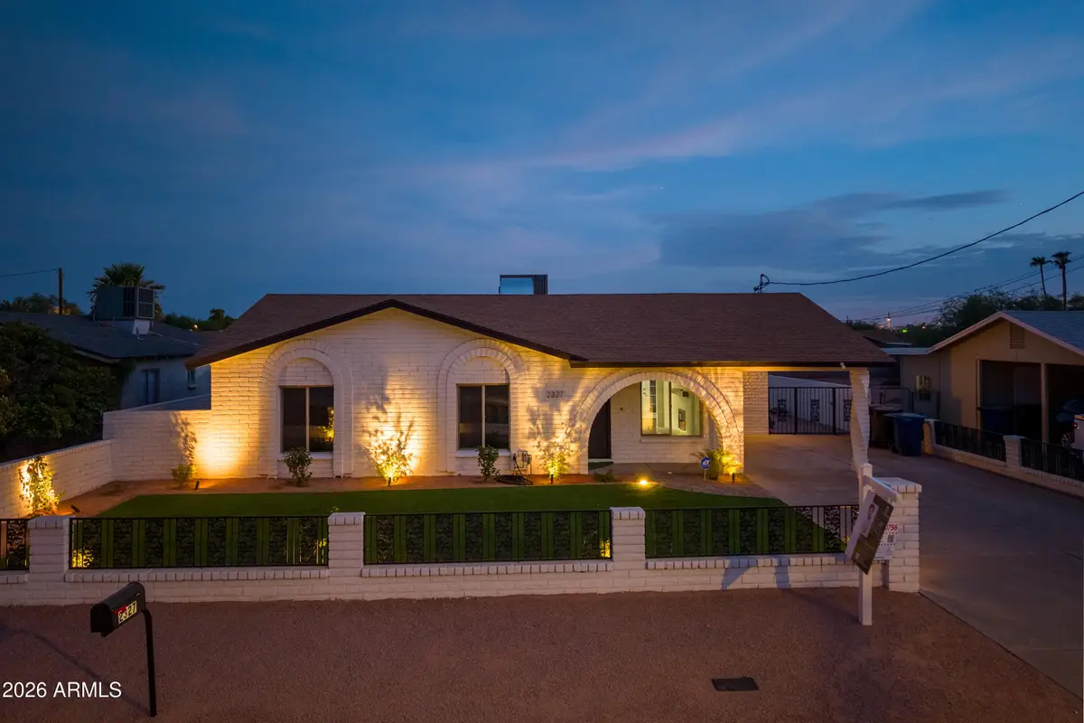 2327 E Victory Drive, Tempe, AZ 85288 - #1