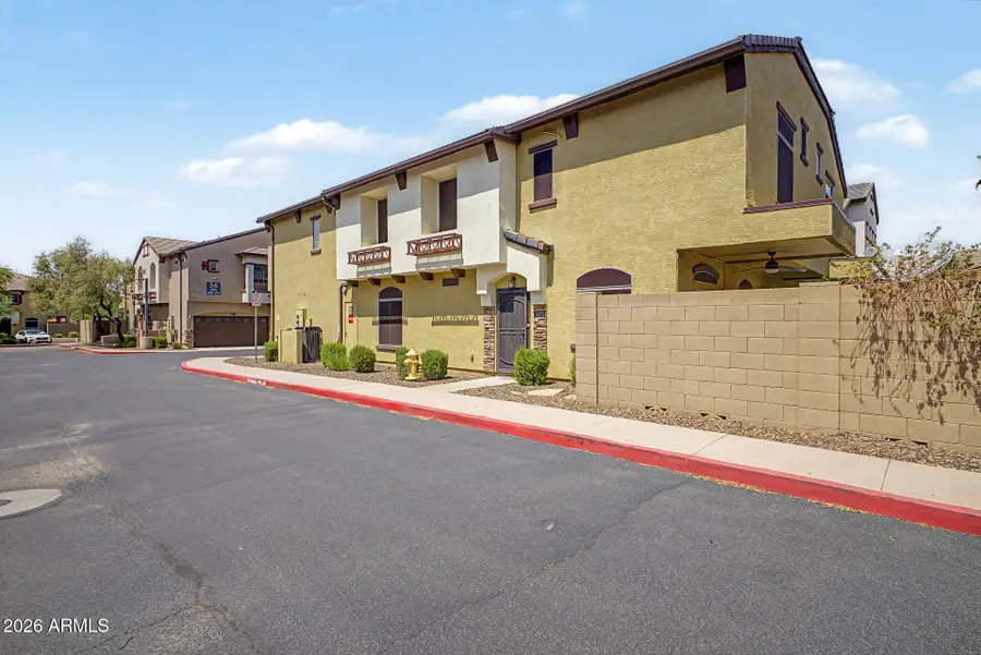 2725 E Mine Creek Road #1072, Phoenix, AZ 85024 - #3