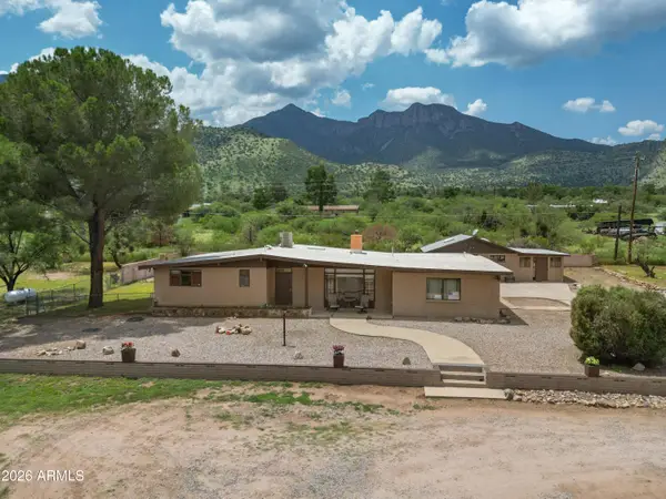 8056 S Vato Lane, Hereford, AZ 85615