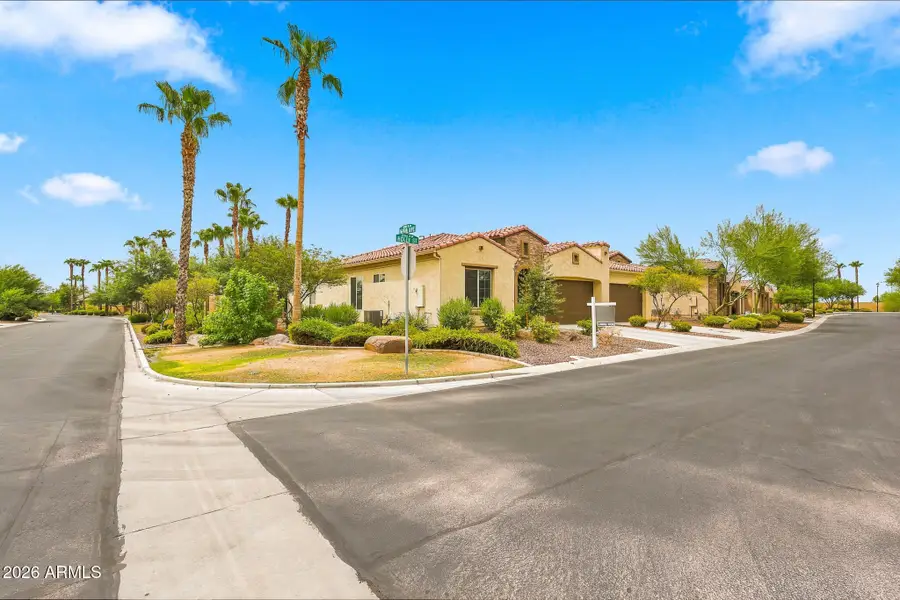 16907 W Holly Street, Goodyear, AZ 85395 - #2