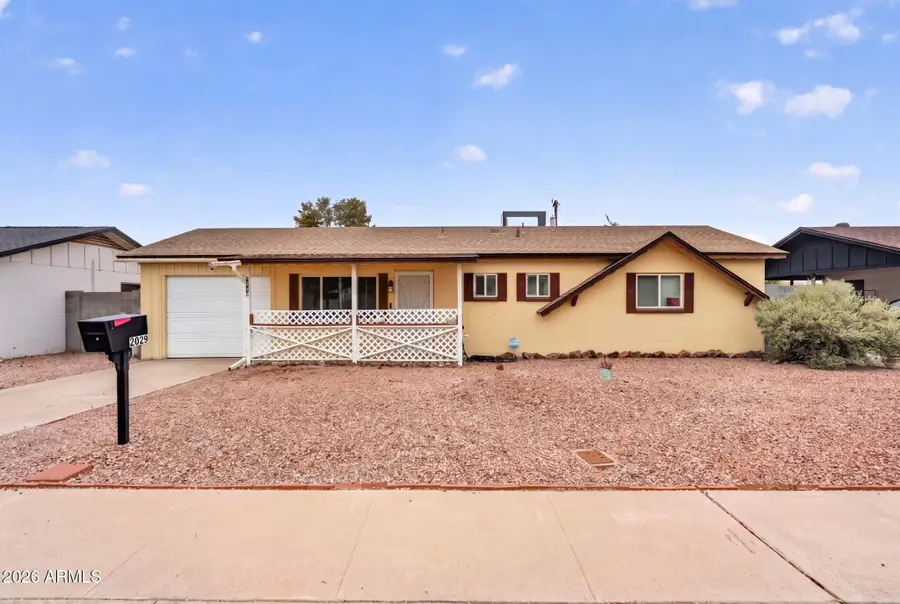 2029 W Sunnyside Avenue, Phoenix, AZ 85029 - #2