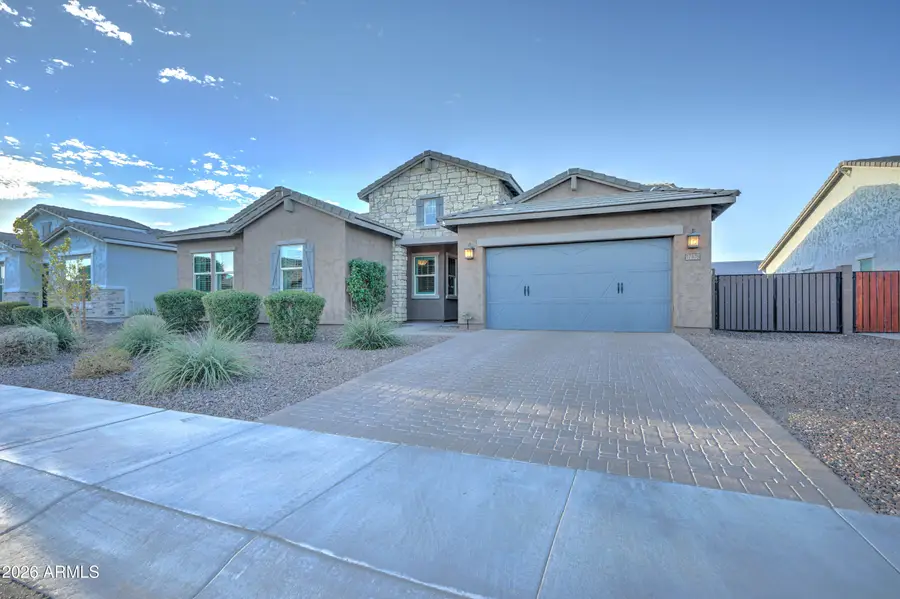 17976 W Hazelwood Street, Goodyear, AZ 85395 - #2