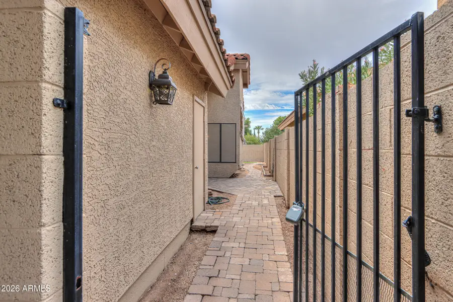 2337 W Shawnee Drive, Chandler, AZ 85224 - #3