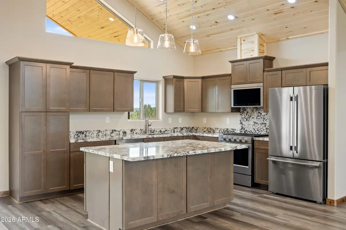 2747 Apollo Circle, Overgaard, AZ 85933 - #1