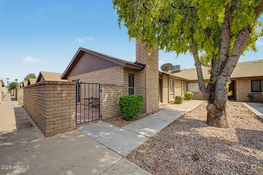 108 W Loma Vista Drive #102, Tempe, AZ 85282 - #2